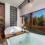 Hillside Lodge, Boutique & Prázdninový dům *