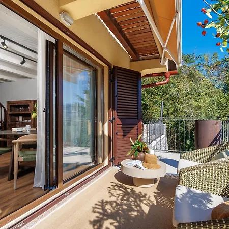 Hillside Lodge, Boutique & Vikendica