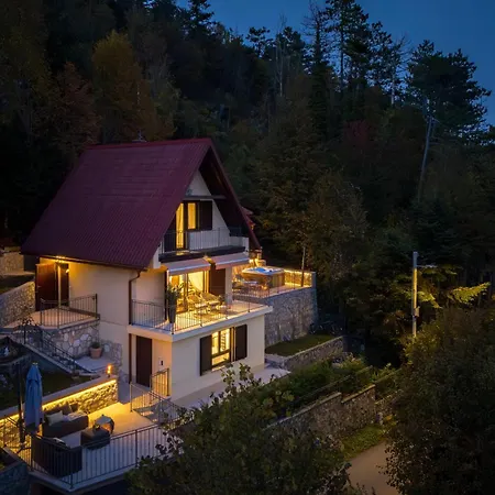 Prázdninový dům Hillside Lodge, Boutique & Lič