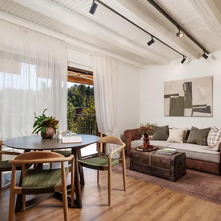 Vikendica Hillside Lodge, Boutique &