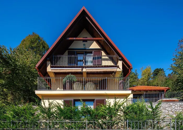 Hillside Lodge, Boutique&spa Hébergement de vacances Lič
